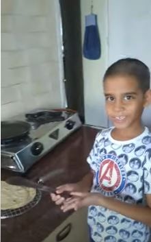 सुट्टीतील धमाल ६ - शिकूया घडीची पोळी! (व्हिडीओ)