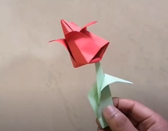 मुलांसाठी ओरिगामी ४: ट्युलिप्स